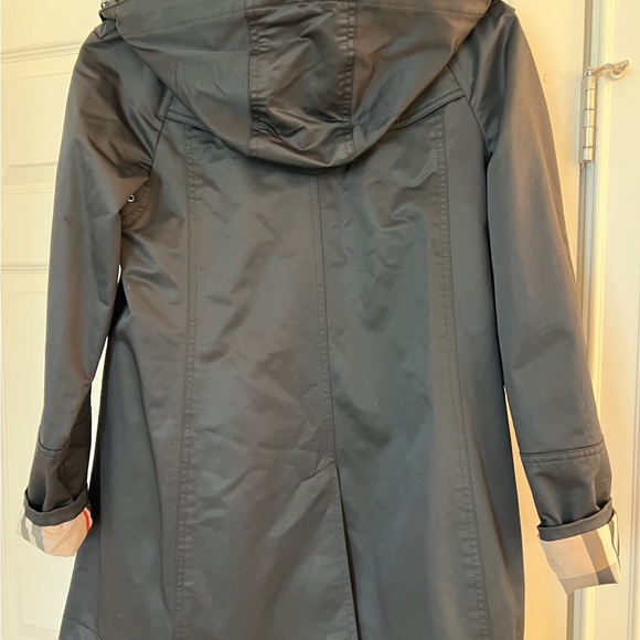 Burberry Bowpark Coat - Picture 7 of 14